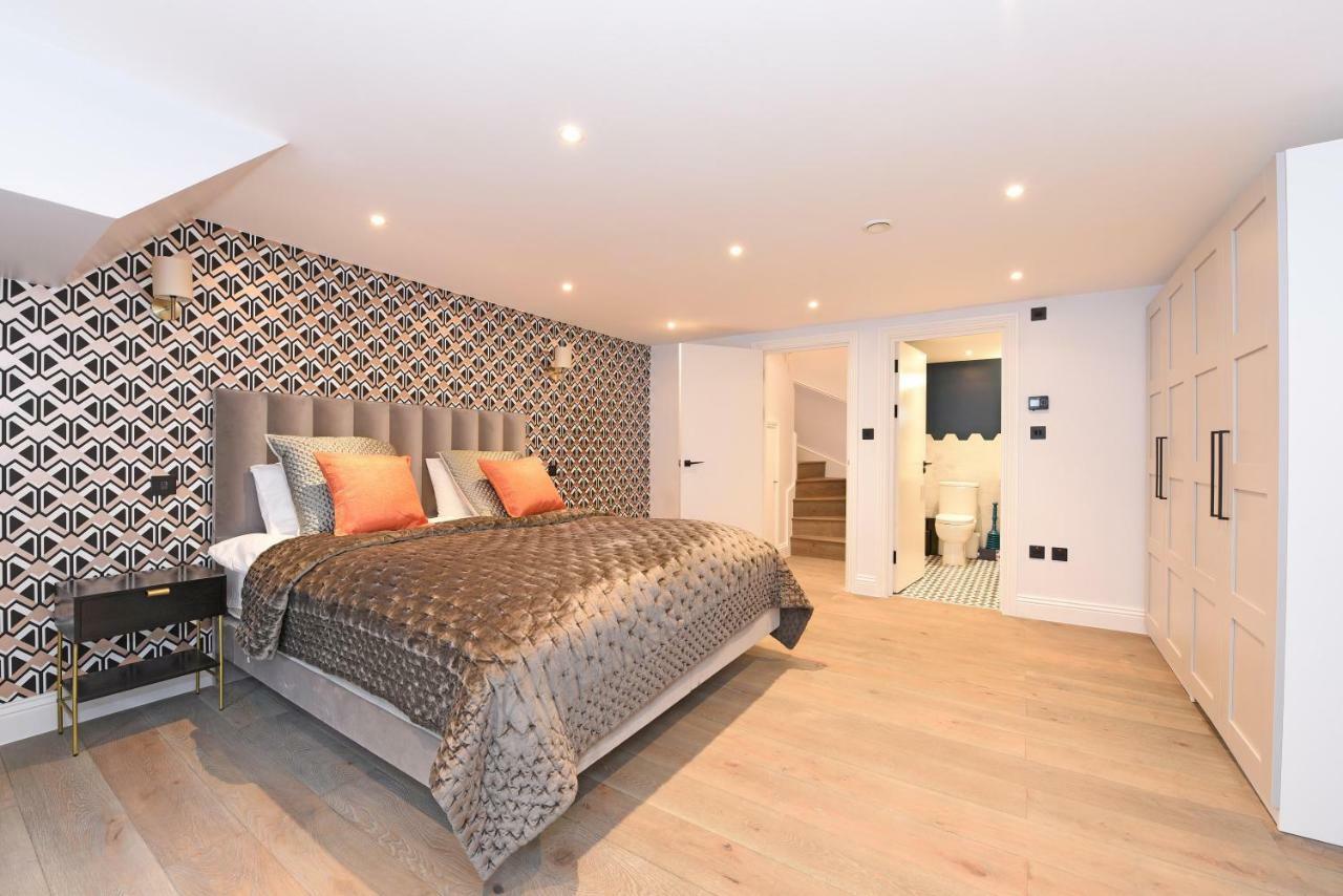 Stylish!! Spacious 2 & 3 Deluxe Near Victoria Station Londra