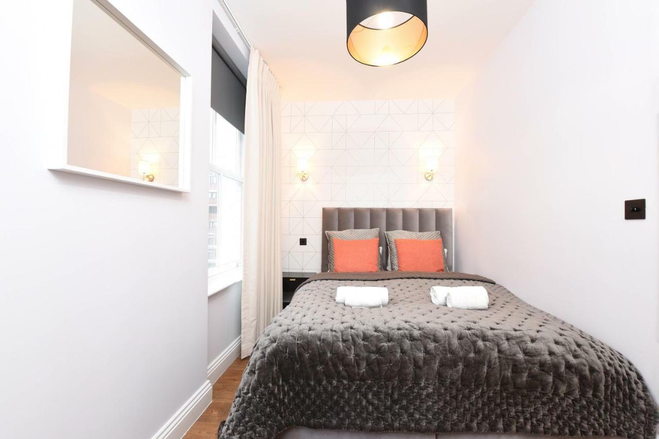Stylish!! Spacious 2 & 3 Deluxe Near Victoria Station Appartamento