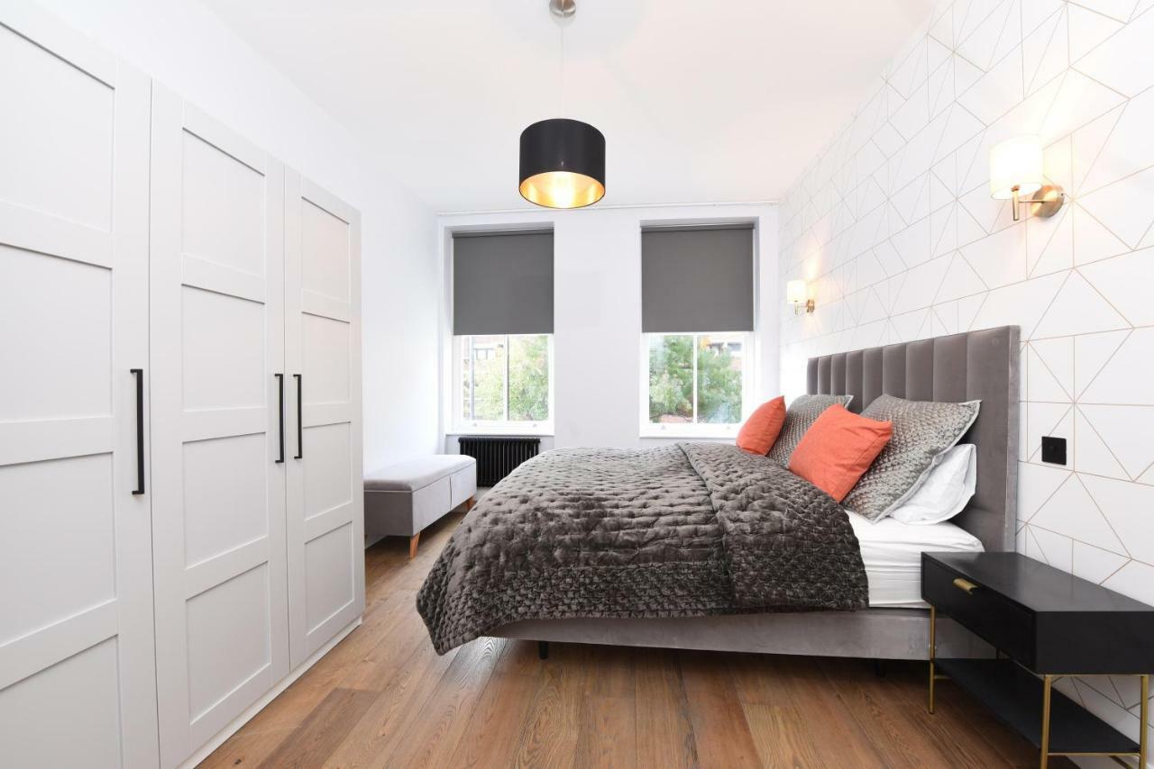 Stylish!! Spacious 2 & 3 Deluxe Near Victoria Station Appartamento *